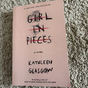 Girl in Pieces book by Kathleen Glasgow